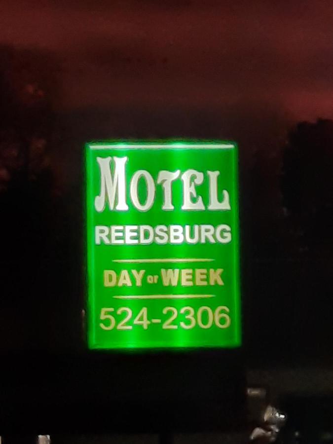 Motel Reedsburg Exteriör bild